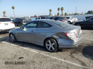 2012 Mercedes-Benz C 250 с VIN WDDGJ4HBXCF782520, выставлен на аукционе Copart как лот 64447245 с пробегом 99 742 миль миль и Списание • Salvage title. История ставок и продаж доступна на DreamBid. Изображение 2.