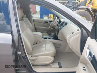 2014 Nissan Pathfinder SL with VIN 5N1AR2MN2EC626243, listed as a IAAI auction lot 42245501 with 146,367 mi miles and . Bid and sale history available at DreamBid. Image 5.