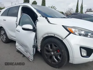 2016 Kia Sorento SX with VIN 5XYPK4A52GG071148, listed as a IAAI auction lot 41543872 with 115,105 mi miles. Bid and sale history available at carsss.com. Image 6.