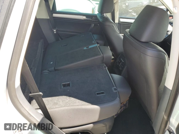 2017 Volkswagen Touareg Sport with VIN WVGEF7BP4HD003359, listed as a Copart auction lot 74714594 with Not Provided miles and Salvage Title. Bid and sale history available at DreamBid. Image 10.
