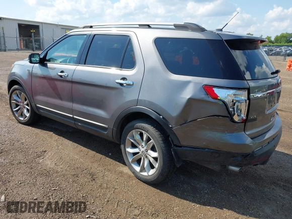 2014 Ford Explorer XLT with VIN 1FM5K7D8XEGC21589, listed as a IAAI auction lot 42558702 with 140,818 mi miles and . Bid and sale history available at DreamBid. Image 3.