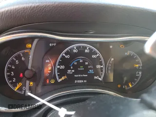 2014 Jeep Grand Cherokee Laredo with VIN 1C4RJEAG2EC475183, listed as a Copart auction lot 52422105 with 215,324 mi miles and Salvage Title. Bid and sale history available at carsss.com. Image 9.