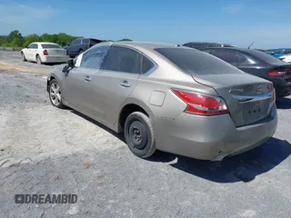 2015 Nissan Altima SL with VIN 1N4AL3AP9FN405848, listed as a IAAI auction lot 41304427 with 173,121 mi miles and . Bid and sale history available at DreamBid. Image 3.