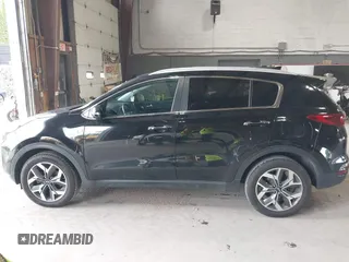 2021 Kia Sportage EX z VIN KNDPNCAC5M7886551, wystawiony jako IAAI lot #42645206 z przebiegiem 49 312 mil mil oraz . Historia ofert i sprzedaży dostępna na DreamBid. Obrazek 14.