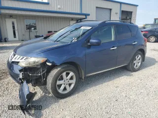 2009 Nissan Murano SL z VIN JN8AZ18UX9W031830, wystawiony jako Copart lot #56994445 z przebiegiem 212 348 mil mil oraz Szkoda całkowita • Salvage title. Historia ofert i sprzedaży dostępna na DreamBid. Obrazek 1.