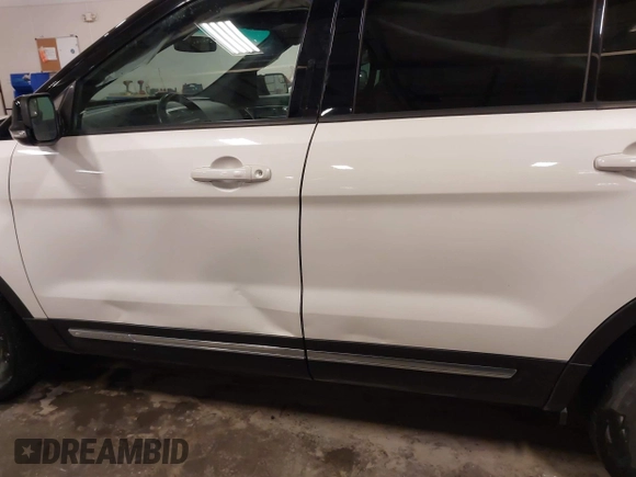2016 Ford Explorer XLT z VIN 1FM5K8D88GGC51392, wystawiony jako IAAI lot #41874717 z przebiegiem 106 705 mil mil oraz . Historia ofert i sprzedaży dostępna na DreamBid. Obrazek 18.