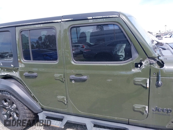 2022 Jeep Wrangler Unlimited Sport S with VIN 1C4HJXDG2NW196267, listed as a IAAI auction lot 41544282 with 18,547 mi miles. Bid and sale history available at carsss.com. Image 13.