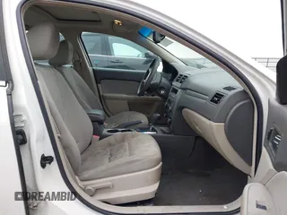 2010 Ford Fusion SE with VIN 3FAHP0HA3AR202527, listed as a IAAI auction lot 41698369 with 194,621 mi miles. Bid and sale history available at carsss.com. Image 5.