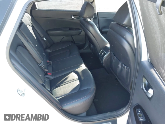2016 Kia Optima SX Turbo with VIN 5XXGW4L2XGG084628, listed as a IAAI auction lot 41668592 with 116,535 mi miles and . Bid and sale history available at carsss.com. Image 8.