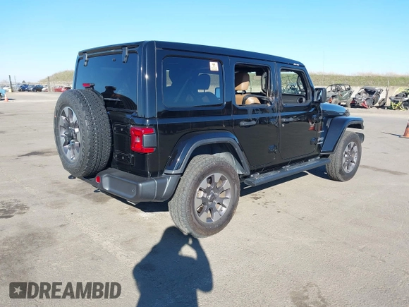 2021 Jeep Wrangler Unlimited Sahara Altitude z VIN 1C4HJXEN5MW659188, wystawiony jako IAAI lot #41414960 z przebiegiem 72 698 mil mil oraz . Historia ofert i sprzedaży dostępna na DreamBid. Obrazek 4.