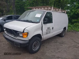 2005 Ford Econoline Cargo z VIN 1FTNE24W65HB33453, wystawiony jako IAAI lot #42187182 z przebiegiem 132 203 mil mil oraz . Historia ofert i sprzedaży dostępna na DreamBid. Obrazek 2.