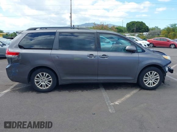 2013 Toyota Sienna XLE AAS with VIN 5TDYK3DC4DS363908, listed as a IAAI auction lot 42360224 with 110,469 mi miles and . Bid and sale history available at DreamBid. Image 14.