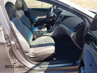 2011 Hyundai Sonata Limited with VIN 5NPEC4AC0BH084727, listed as a IAAI auction lot 42082958 with 146,223 mi miles and . Bid and sale history available at DreamBid. Image 5.