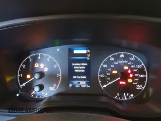 2024 Toyota Corolla Cross LE z VIN 7MUCAABG8RV079508, wystawiony jako IAAI lot #42046345 z przebiegiem 18 873 mil mil oraz . Historia ofert i sprzedaży dostępna na DreamBid. Obrazek 7.