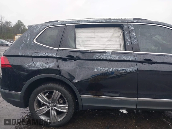 2021 Volkswagen Tiguan SE with VIN 3VV3B7AX3MM058751, listed as a IAAI auction lot 41527365 with 19,646 mi miles and . Bid and sale history available at DreamBid. Image 18.