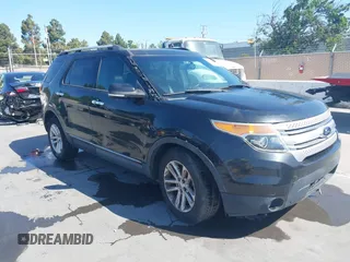 2014 Ford Explorer XLT z VIN 1FM5K7D89EGA54741, wystawiony jako IAAI lot #42228508 z przebiegiem 150 878 mil mil oraz . Historia ofert i sprzedaży dostępna na DreamBid. Obrazek 1.
