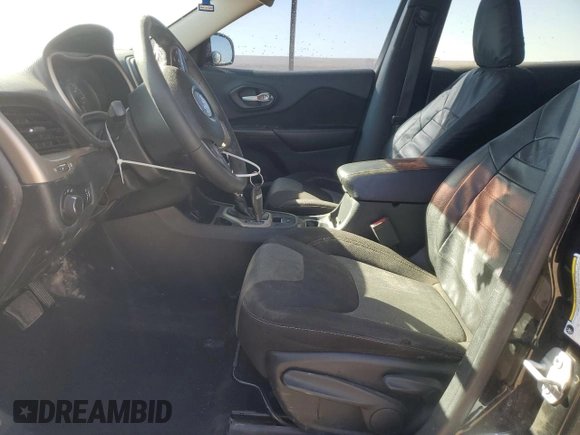 2016 Jeep Cherokee Altitude с VIN 1C4PJLABXGW319670, выставлен на аукционе Copart как лот 46796515 с пробегом 232 346 миль миль и Списание • Salvage title. История ставок и продаж доступна на DreamBid. Изображение 7.