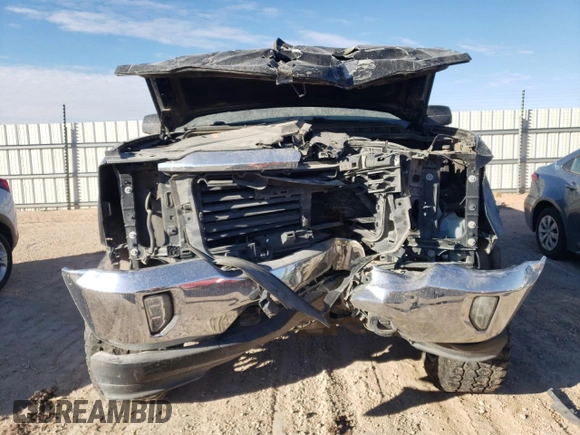 2018 Chevrolet Silverado 1500 LT with VIN 3GCUKREC6JG418451, listed as a Copart auction lot 88147165 with Not Provided miles and Salvage Title. Bid and sale history available at carsss.com. Image 5.