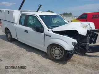 2017 Ford F-150 XL z VIN 1FTEX1CFXHKE23840, wystawiony jako IAAI lot #41998799 z przebiegiem Nie podano mil oraz . Historia ofert i sprzedaży dostępna na DreamBid. Obrazek 1.