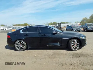 2017 Jaguar XE 35t Prestige with VIN SAJAK4BV1HA966878, listed as a IAAI auction lot 42115970 with 62,949 mi miles. Bid and sale history available at carsss.com. Image 13.