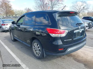 2014 Nissan Pathfinder S with VIN 5N1AR2MM7EC723543, listed as a IAAI auction lot 42014713 with 145,617 mi miles. Bid and sale history available at carsss.com. Image 3.