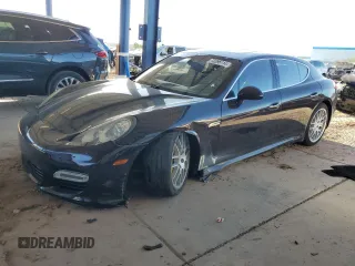 2010 Porsche Panamera Turbo z VIN WP0AC2A71AL090620, wystawiony jako Copart lot #72396114 z przebiegiem 154 203 mil mil oraz Szkoda całkowita • Salvage title. Historia ofert i sprzedaży dostępna na DreamBid. Obrazek 1.