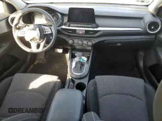 2022 Kia Forte LXS with VIN 3KPF24AD4NE428908, listed as a Copart auction lot 45915795 with 21,107 mi miles and Salvage Title. Bid and sale history available at carsss.com. Image 8.