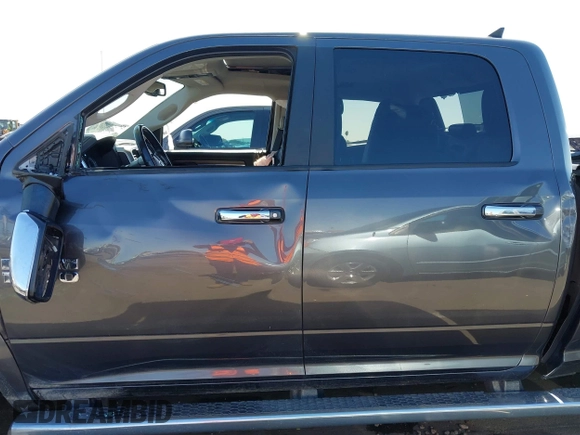 2017 Ram 1500 Laramie with VIN 1C6RR7VT5HS559303, listed as a IAAI auction lot 42272018 with 137,417 mi miles and . Bid and sale history available at DreamBid. Image 15.