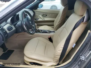 2005 BMW Z4 2.5i with VIN 4USBT33505LS53733, listed as a Copart auction lot 52353485 with 0 mi miles and Salvage Title. Bid and sale history available at carsss.com. Image 7.