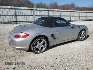 2005 Porsche Boxster z VIN WP0CA298X5U712840, wystawiony jako Copart lot #42501855 z przebiegiem 112 123 mil mil oraz Czysty tytuł • Clean title. Historia ofert i sprzedaży dostępna na DreamBid. Obrazek 3.