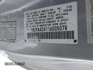 2001 Acura CL with VIN 19UYA42411A005079, listed as a IAAI auction lot 41229169 with 162,410 mi miles. Bid and sale history available at carsss.com. Image 9.