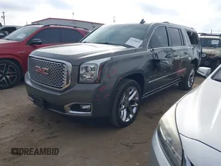 2017 GMC Yukon XL Denali with VIN 1GKS2HKJ9HR197818, listed as a IAAI auction lot 41288059 with 172,565 mi miles. Bid and sale history available at carsss.com. Image 17.