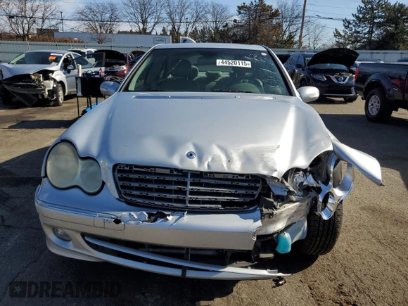 2006 Mercedes-Benz C 230 Sport z VIN WDBRF56H46F730658, wystawiony jako Copart lot #44520115 z przebiegiem 200 746 mil mil oraz Szkoda całkowita • Salvage title. Historia ofert i sprzedaży dostępna na DreamBid. Obrazek 5.