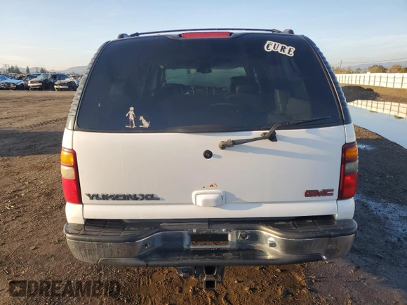 2001 GMC Yukon XL SLT with VIN 3GKEC16T91G260306, listed as a Copart auction lot 85758304 with 358,012 mi miles and Clean Title. Bid and sale history available at carsss.com. Image 6.