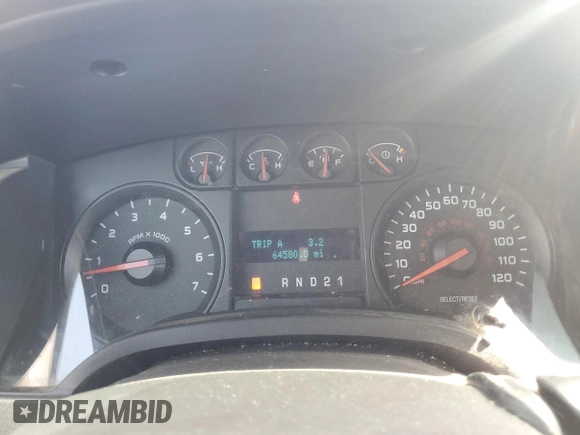 2010 Ford F-150 XL с VIN 1FTMF1CW8AFD63022, выставлен на аукционе Copart как лот 53107425 с пробегом 64 580 миль миль и Списание • Salvage title. История ставок и продаж доступна на DreamBid. Изображение 9.