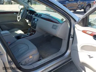 2008 Buick Lucerne CXL with VIN 1G4HD57258U142730, listed as a IAAI auction lot 41984316 with 244,945 mi miles. Bid and sale history available at carsss.com. Image 5.