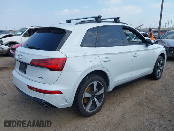 2023 Audi Q5 S line Premium Plus with VIN WA1EAAFY3P2111723, listed as a IAAI auction lot 42196076 with 33,426 mi miles and . Bid and sale history available at DreamBid. Image 4.