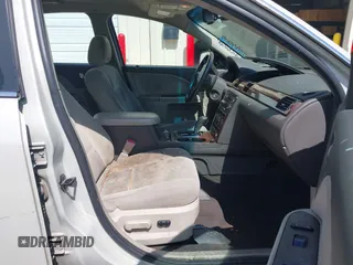2008 Ford Taurus SEL with VIN 1FAHP24W08G134329, listed as a IAAI auction lot 42792948 with 212,114 mi miles and . Bid and sale history available at DreamBid. Image 5.