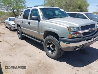 2004 Chevrolet Avalanche Z66 z VIN 3GNEC12T24G341600, wystawiony jako IAAI lot #42283753 z przebiegiem 216 758 mil mil oraz . Historia ofert i sprzedaży dostępna na DreamBid. Obrazek 1.