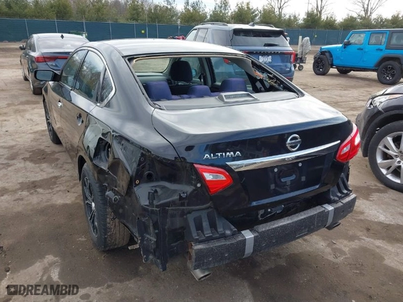 2016 Nissan Altima 2.5 SR with VIN 1N4AL3AP3GN375585, listed as a IAAI auction lot 41679424 with 104,261 mi miles. Bid and sale history available at carsss.com. Image 3.