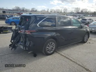 2024 Toyota Sienna LE with VIN 5TDKSKFC0RS114798, listed as a Copart auction lot 48045455 with 26,350 mi miles and Salvage Title. Bid and sale history available at carsss.com. Image 3.