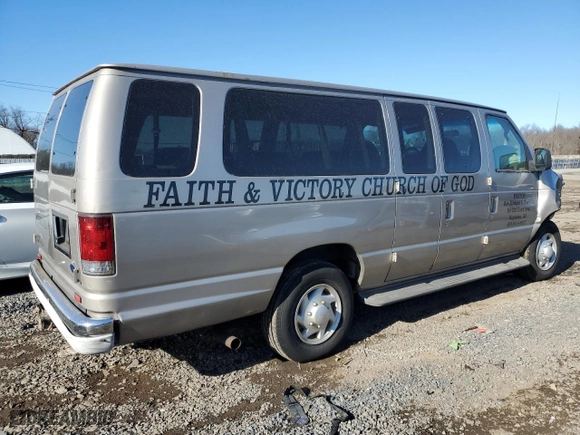2003 Ford Econoline Wagon XL with VIN 1FBSS31L13HB22437, listed as a Copart auction lot 42202205 with NaN miles and Salvage Title. Bid and sale history available at carsss.com. Image 3.