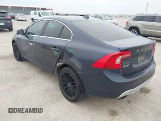 2012 Volvo S60 T5 with VIN YV1622FS0C2122692, listed as a IAAI auction lot 41924096 with 165,749 mi miles. Bid and sale history available at carsss.com. Image 3.
