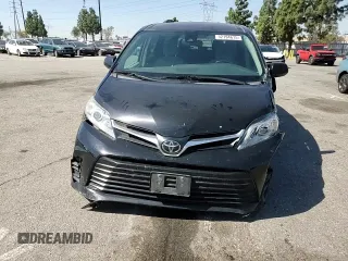 2018 Toyota Sienna LE Auto Access Seat с VIN 5TDKZ3DC1JS934414, выставлен на аукционе Copart как лот 52194615 с пробегом 130 058 миль миль и Списание • Salvage title. История ставок и продаж доступна на DreamBid. Изображение 12.