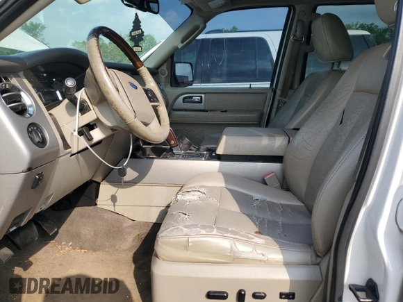 2010 Ford Expedition Limited z VIN 1FMJU1K55AEB52282, wystawiony jako Copart lot #57494535 z przebiegiem 211 434 mil mil oraz Szkoda całkowita • Salvage title. Historia ofert i sprzedaży dostępna na DreamBid. Obrazek 7.
