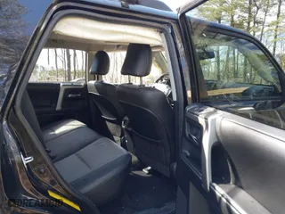 2015 Toyota 4Runner Limited with VIN JTEBU5JR0F5236193, listed as a IAAI auction lot 41700048 with 122,987 mi miles. Bid and sale history available at carsss.com. Image 8.