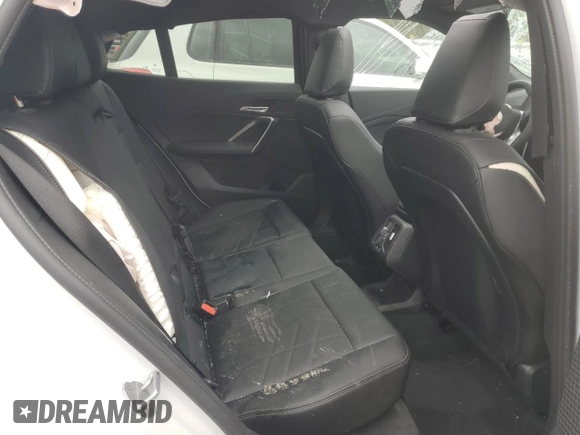2025 BMW X2 xDrive28i with VIN WBX63GM0XS5085930, listed as a Copart auction lot 44300815 with 8,157 mi miles and Salvage Title. Bid and sale history available at carsss.com. Image 11.
