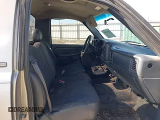 1999 Chevrolet Silverado 1500 with VIN 1GCEC14W3XZ208204, listed as a IAAI auction lot 41867402 with 316,197 mi miles. Bid and sale history available at carsss.com. Image 5.