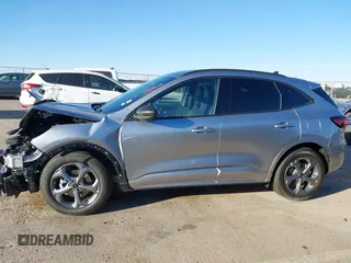 2024 Ford Escape ST-Line with VIN 1FMCU0MN5RUB05562, listed as a IAAI auction lot 41667538 with 59 mi miles and . Bid and sale history available at DreamBid. Image 14.