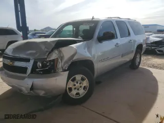 2014 Chevrolet Suburban LS with VIN 1GNSCHE06ER183759, listed as a Copart auction lot 84519314 with 156,481 mi miles and Salvage Title. Bid and sale history available at carsss.com. Image 1.
